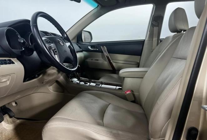 Toyota Highlander II (XU40) Рестайлинг с пробегом 2011 года, цена 2 390 000 рублей, 118305 км, внедорожник, Автокод Объявления