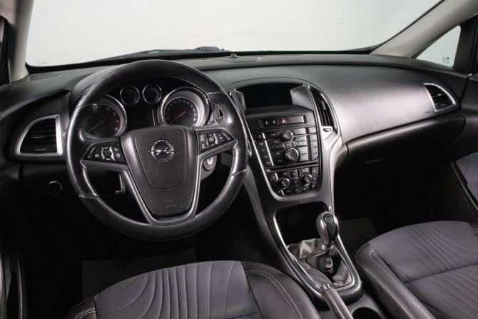 Opel Astra H Рестайлинг с пробегом 2013 года, цена 699 000 рублей, 272000 км, хэтчбек, Автокод Объявления