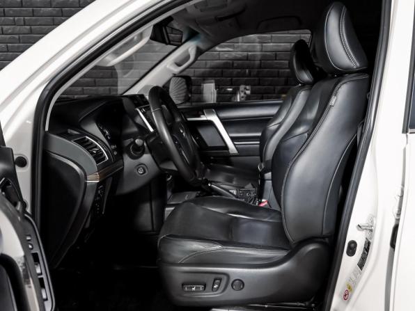 Toyota Land Cruiser Prado 150 Series Рестайлинг 2 с пробегом 2019 года, цена 5 500 000 рублей, 187287 км, внедорожник, Автокод Объявления