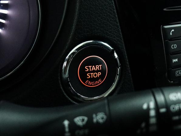 Nissan Qashqai II с пробегом 2014 года, цена 1 419 000 рублей, 150000 км, внедорожник, Автокод Объявления