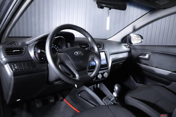 Kia Rio III Рестайлинг с пробегом 2016 года, цена 990 000 рублей, 173886 км, седан, Автокод Объявления