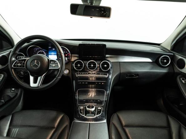 Mercedes-Benz C-Класс IV (W205) Рестайлинг с пробегом 2018 года, цена 2 649 585 рублей, 95781 км, седан, Автокод Объявления
