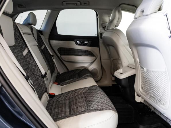 Volvo XC60 II с пробегом 2021 года, цена 3 349 000 рублей, 96792 км, внедорожник, Автокод Объявления
