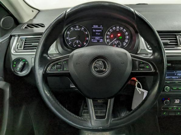 Skoda Rapid I с пробегом 2014 года, цена 1 020 000 рублей, 114450 км, лифтбек, Автокод Объявления