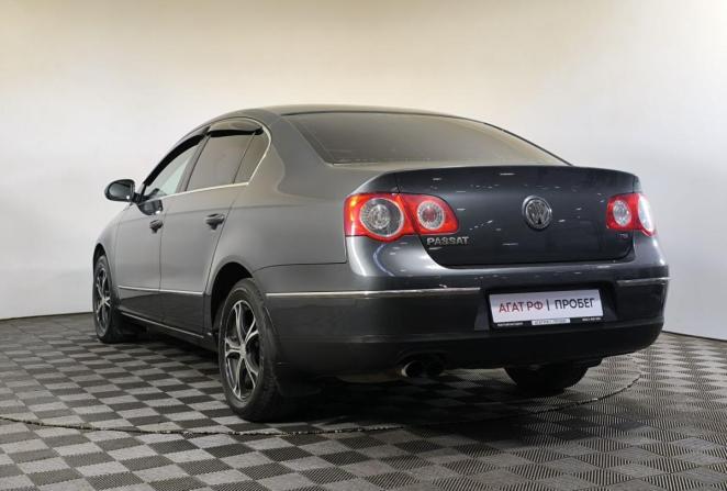 Volkswagen Passat B7 с пробегом 2010 года, цена 615 000 рублей, 203331 км, седан, Автокод Объявления