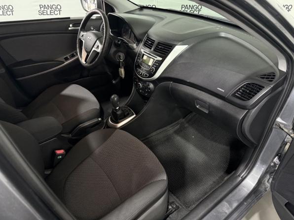 Hyundai Solaris I с пробегом 2013 года, цена 770 000 рублей, 209000 км, седан, Автокод Объявления