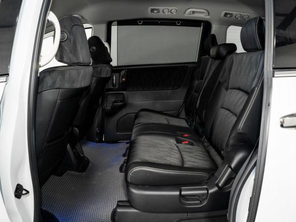 Honda Odyssey V Рестайлинг с пробегом 2018 года, цена 2 500 000 рублей, 56472 км, минивэн, Автокод Объявления