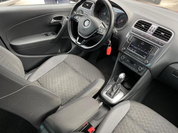Volkswagen Polo V Рестайлинг с пробегом 2019 года, цена 1 323 000 рублей, 146175 км, седан, Автокод Объявления