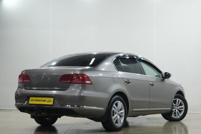 Volkswagen Passat B7 с пробегом 2011 года, цена 999 000 рублей, 371000 км, седан, Автокод Объявления