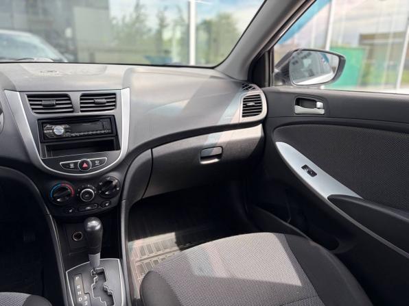 Hyundai Solaris I с пробегом 2013 года, цена 495 000 рублей, 172000 км, седан, Автокод Объявления