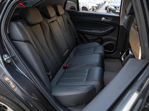 Omoda S5 с пробегом 2023 года, цена 1 550 000 рублей, 33161 км, седан, Автокод Объявления