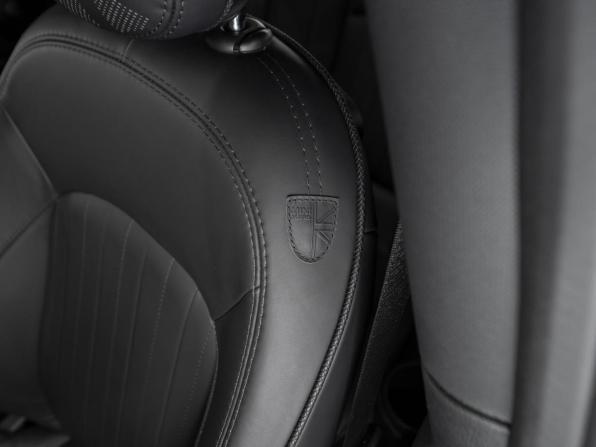 Mini Hatch III (F55/F56) Рестайлинг 2 с пробегом 2022 года, цена 3 860 000 рублей, 17160 км, хэтчбек, Автокод Объявления