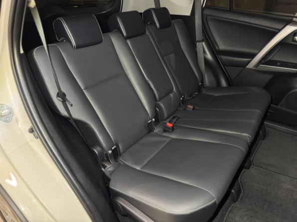Toyota RAV4 IV (XA40) Рестайлинг с пробегом 2017 года, цена 2 699 000 рублей, 142211 км, внедорожник, Автокод Объявления