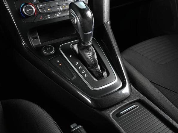 Ford Focus III Рестайлинг с пробегом 2016 года, цена 999 000 рублей, 198867 км, хэтчбек, Автокод Объявления