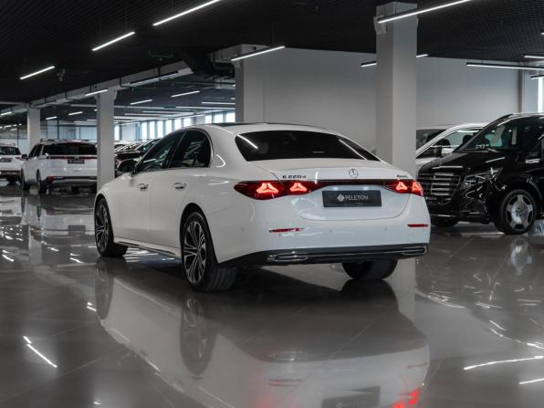 Mercedes-Benz E-Класс VI (W214 S214) с пробегом 2024 года, цена 6 750 000 рублей, 10571 км, седан, Автокод Объявления