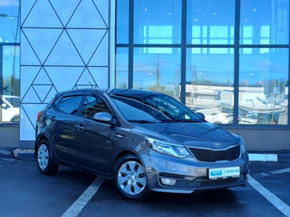 Kia Rio III Рестайлинг с пробегом 2016 года, цена 989 000 рублей, 212666 км, хэтчбек, Автокод Объявления
