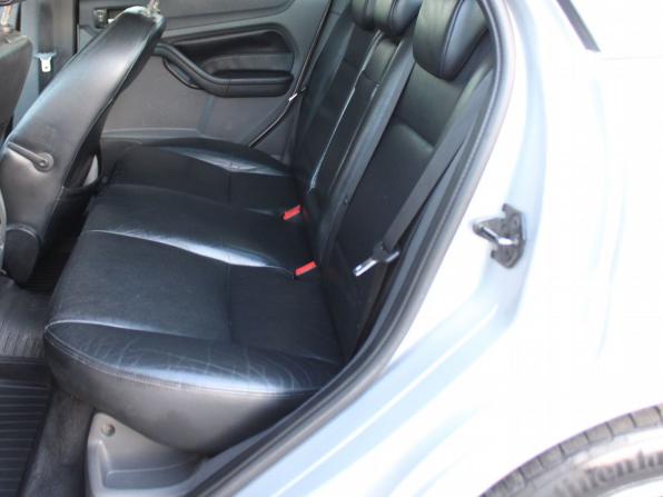 Ford Focus II с пробегом 2005 года, цена 379 000 рублей, 295106 км, седан, Автокод Объявления