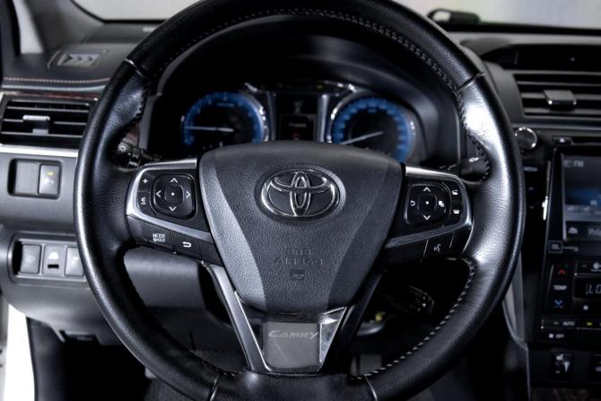 Toyota Camry VII (XV50) Рестайлинг 2 с пробегом 2017 года, цена 2 099 000 рублей, 200268 км, седан, Автокод Объявления