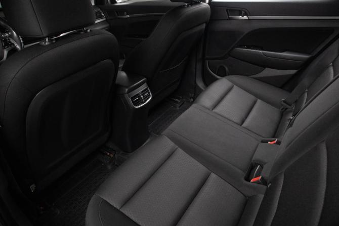 Hyundai Elantra VI (AD) с пробегом 2018 года, цена 1 449 000 рублей, 107521 км, седан, Автокод Объявления