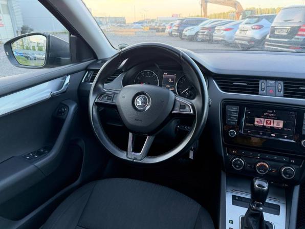 Skoda Octavia III (A7) с пробегом 2015 года, цена 895 000 рублей, 358040 км, лифтбек, Автокод Объявления