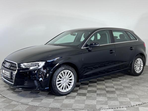 Audi A3 III (8V) Рестайлинг с пробегом 2016 года, цена 1 820 000 рублей, 112622 км, хэтчбек, Автокод Объявления