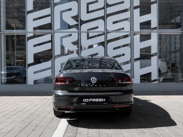 Volkswagen Passat B8 Рестайлинг с пробегом 2020 года, цена 2 390 000 рублей, 64339 км, седан, Автокод Объявления