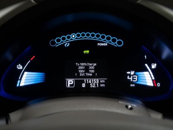 Nissan Leaf I (ZE0/AZE0) с пробегом 2012 года, цена 660 000 рублей, 114150 км, хэтчбек, Автокод Объявления