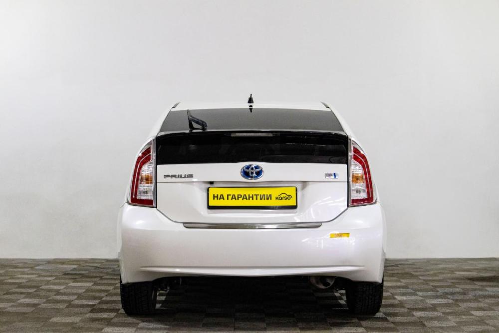 Toyota Prius III Рестайлинг (XW30) Сургут  - изображение 6