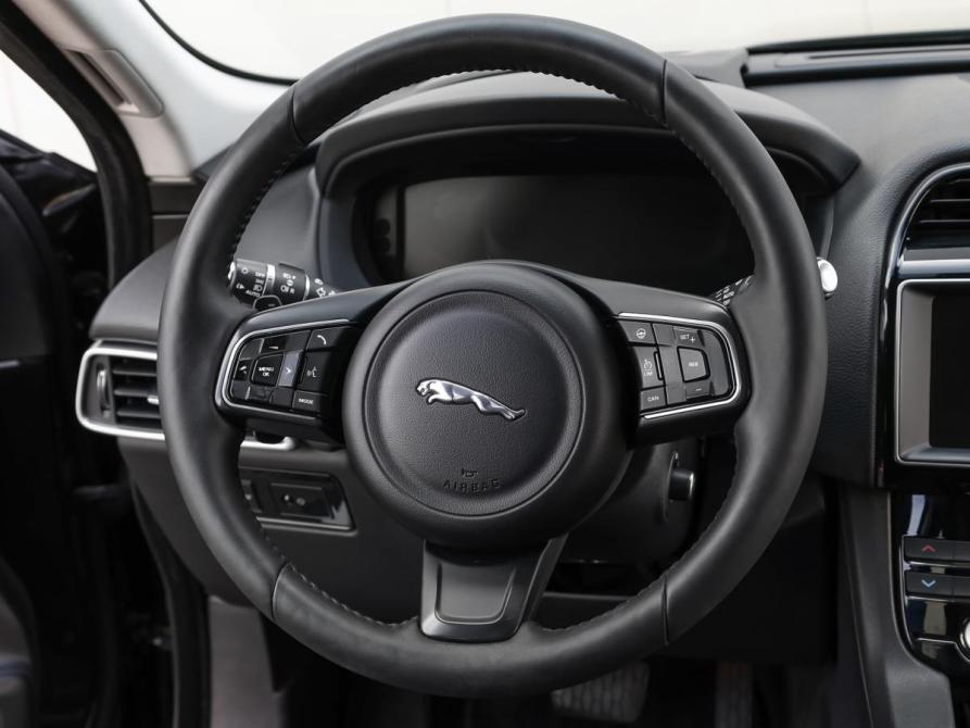 Jaguar F-Pace I Москва  - изображение 16
