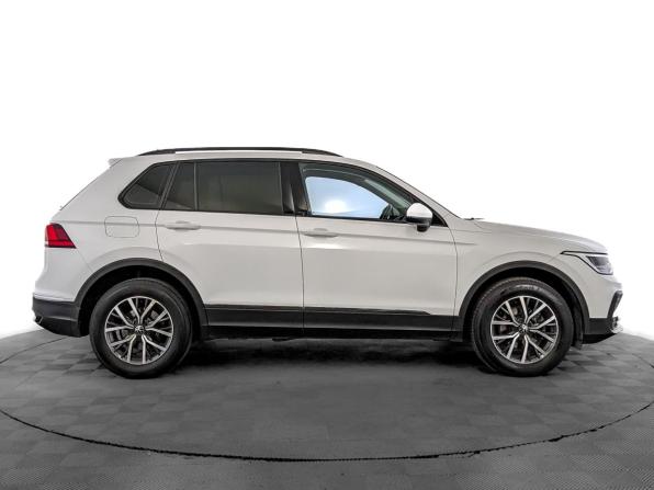 Volkswagen Tiguan II Рестайлинг с пробегом 2022 года, цена 2 850 000 рублей, 30461 км, внедорожник, Автокод Объявления