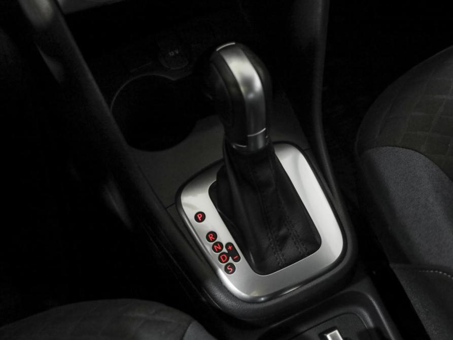 Volkswagen Polo V Рестайлинг Санкт-Петербург  - изображение 16