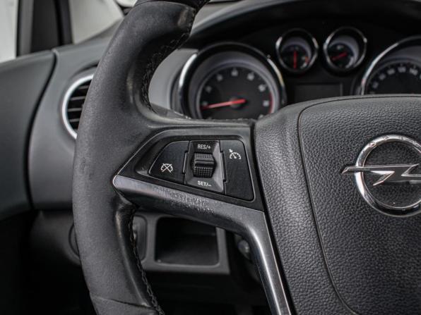 Opel Meriva B с пробегом 2012 года, цена 745 000 рублей, 215784 км, компактвэн, Автокод Объявления