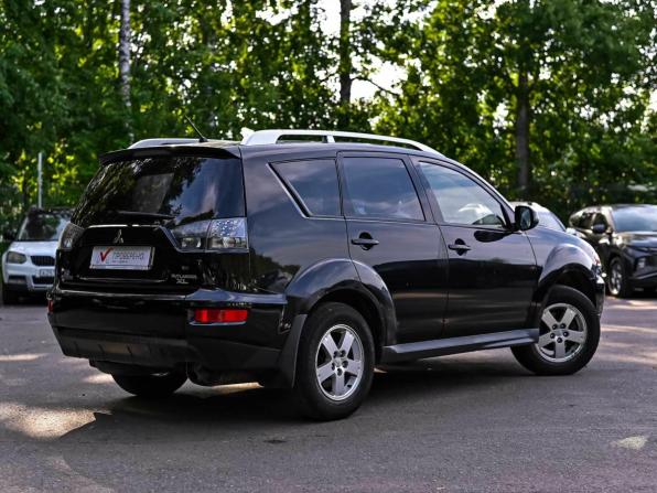 Mitsubishi Outlander II Рестайлинг с пробегом 2009 года, цена 850 000 рублей, 254843 км, внедорожник, Автокод Объявления
