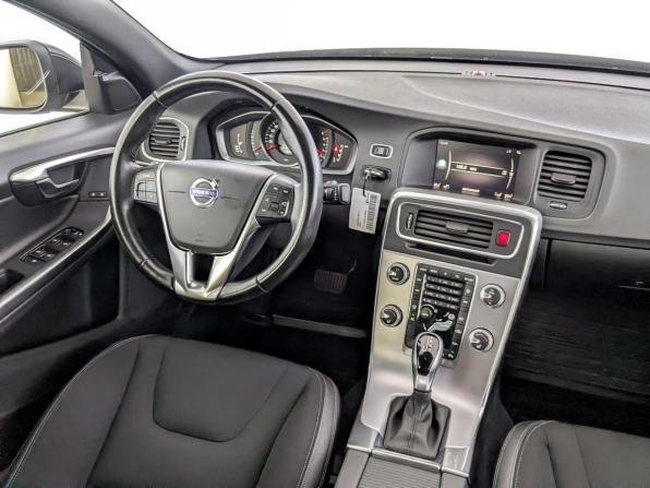 Volvo S60 II Рестайлинг с пробегом 2017 года, цена 2 150 000 рублей, 53376 км, седан, Автокод Объявления