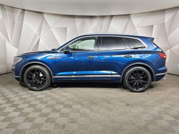 Volkswagen Touareg III с пробегом 2018 года, цена 5 000 000 рублей, 104100 км, внедорожник, Автокод Объявления