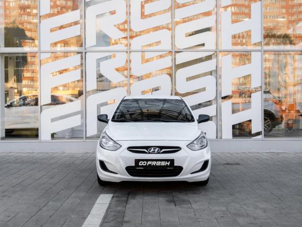 Hyundai Solaris I с пробегом 2014 года, цена 927 000 рублей, 139634 км, хэтчбек, Автокод Объявления