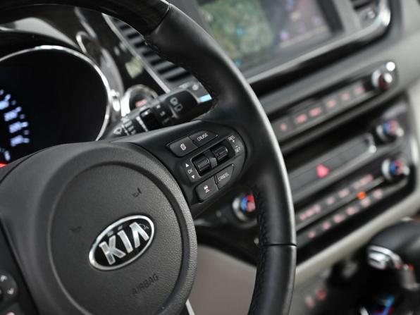 Kia Carnival III с пробегом 2018 года, цена 1 649 000 рублей, 81810 км, минивэн, Автокод Объявления