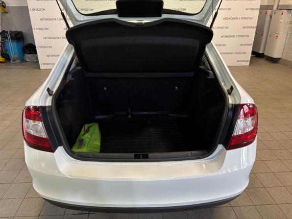 Skoda Rapid I Рестайлинг с пробегом 2018 года, цена 1 219 000 рублей, 106000 км, лифтбек, Автокод Объявления