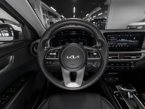 Kia K3 II (China Market) Рестайлинг с пробегом 2026 года, цена 3 030 000 рублей, 20 км, седан, Автокод Объявления