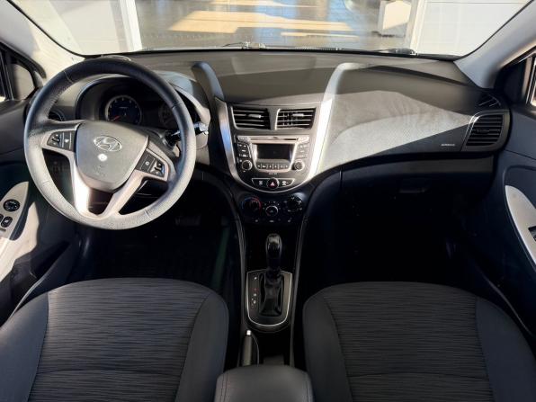 Hyundai Solaris I с пробегом 2014 года, цена 1 029 000 рублей, 220000 км, хэтчбек, Автокод Объявления
