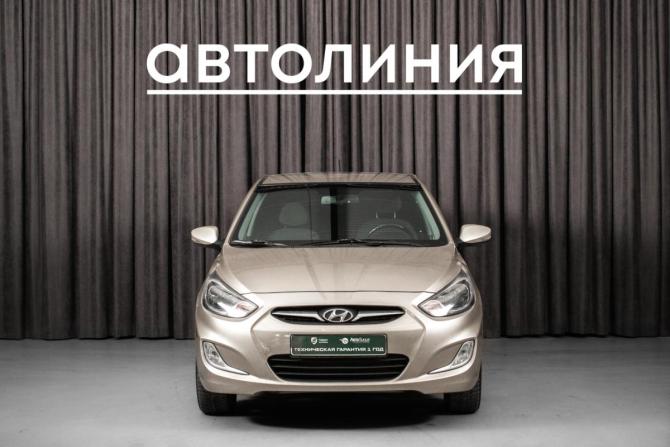 Hyundai Solaris I с пробегом 2012 года, цена 815 000 рублей, 155000 км, хэтчбек, Автокод Объявления