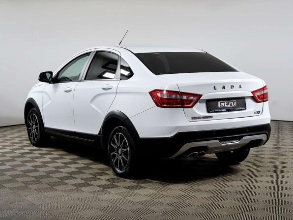 Lada (ВАЗ) Vesta I с пробегом 2018 года, цена 1 048 000 рублей, 71561 км, седан, Автокод Объявления