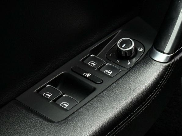 Volkswagen Passat B7 с пробегом 2011 года, цена 1 229 000 рублей, 129835 км, седан, Автокод Объявления
