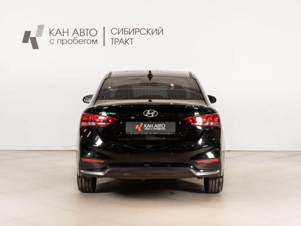 Hyundai Solaris II с пробегом 2018 года, цена 976 000 рублей, 196774 км, седан, Автокод Объявления