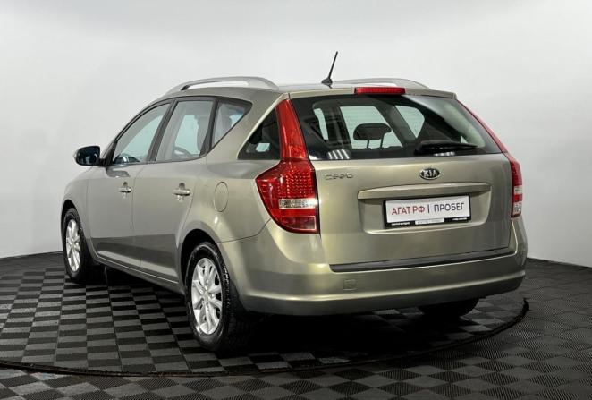 Kia Ceed I Рестайлинг с пробегом 2010 года, цена 830 000 рублей, 182993 км, универсал, Автокод Объявления
