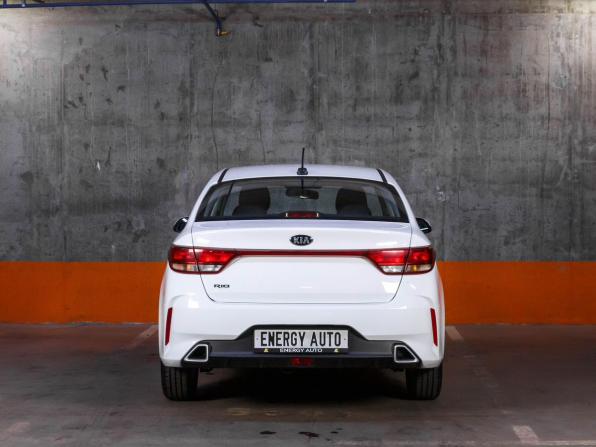 Kia Rio IV Рестайлинг с пробегом 2020 года, цена 1 499 000 рублей, 67461 км, седан, Автокод Объявления