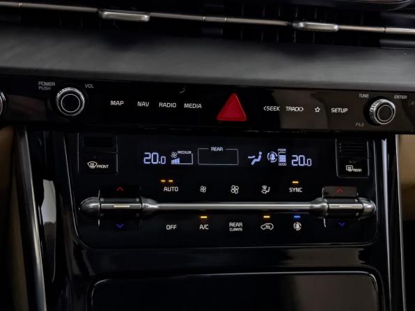 Kia Carnival IV с пробегом 2021 года, цена 3 430 000 рублей, 59000 км, минивэн, Автокод Объявления