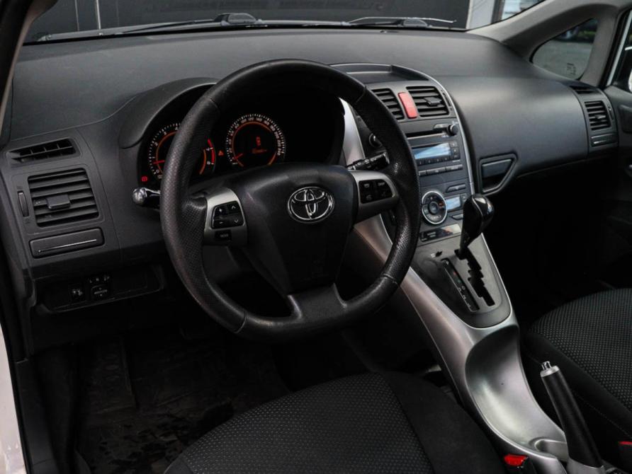 Toyota Auris I Рестайлинг Москва  - изображение 13