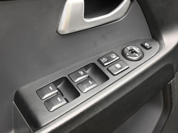 Kia Sportage III с пробегом 2012 года, цена 1 329 000 рублей, 236196 км, внедорожник, Автокод Объявления