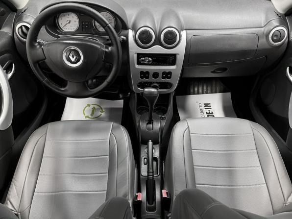 Renault Sandero I с пробегом 2011 года, цена 675 000 рублей, 211742 км, хэтчбек, Автокод Объявления